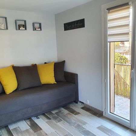 Studio Acces Direct A La Plage La Londe-les-Maures Exterior foto